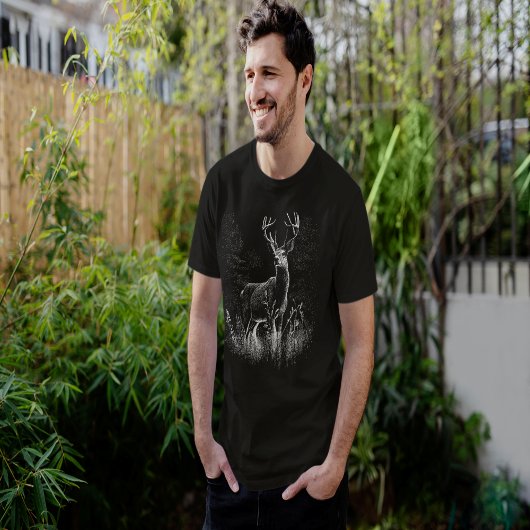 威厳のある鹿in the Wilderness - Black&White Art Tシャツ