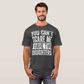 娘が二人いるなんて怖がらないおもしろい Tシャツ (正面フル)