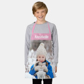 娘たちフォトガールズピンク エプロン (着用した状態)