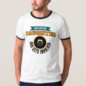 娘に手を出すな、お父さんが乗り出す Tシャツ (正面)