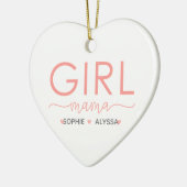 娘のパーソナライズされた名前を持つ少女ママ セラミックオーナメント (左)
