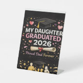娘の卒業おめでとう 2026 台座サイン (正面)