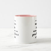 娘の態度コーヒおもしろいーマグ ツートーンマグカップ (中央)