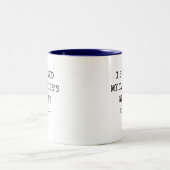 娘の結婚式を乗り越えた ツートーンマグカップ (中央)