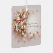 娘はクリスマスの飾り付けから贈り物天国 メタルオーナメント (正面右)