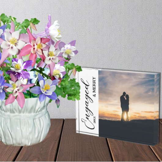 婚約したおよびメリーカップル写真 フォトブロック