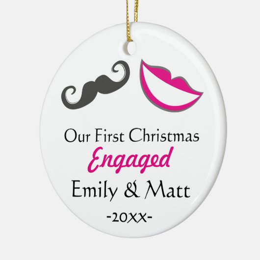 婚約したなおもしろいな初めてのクリスマス セラミックオーナメント (左)