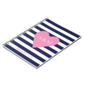 婚約したなハートおよびストライプ ノートブック (左側)