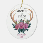 婚約のオーナメント|の枝角の花柄の第1クリスマス セラミックオーナメント (左)