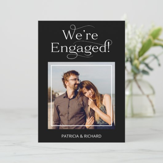 婚約の発表と写真の日付の保存 案内状 (スタンド正面)