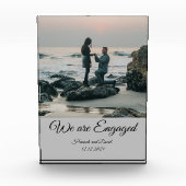 婚約カップルの写真と名前グレー フォトブロック (正面)