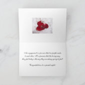 婚約カードダイヤモンド指輪およびバラの花びら カード (内部)