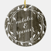 婚約パーソナライズされた記念 |素朴ヴィンテージ セラミックオーナメント (裏面)