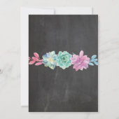 婚約パーティの黒板の花のピンクの招待 招待状 (裏面)