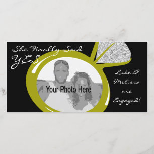 婚約リングや輪写真 案内状