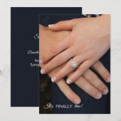 婚約指輪の写真付きSave the Date 招待状 (正面/裏面)