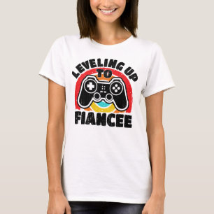 婚約者にレベルアップ!ゲーマーの新婚カップル Tシャツ