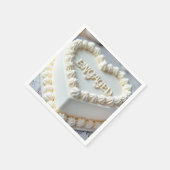 婚約記念の白いハート型ケーキ スタンダードカクテルナプキン (角)