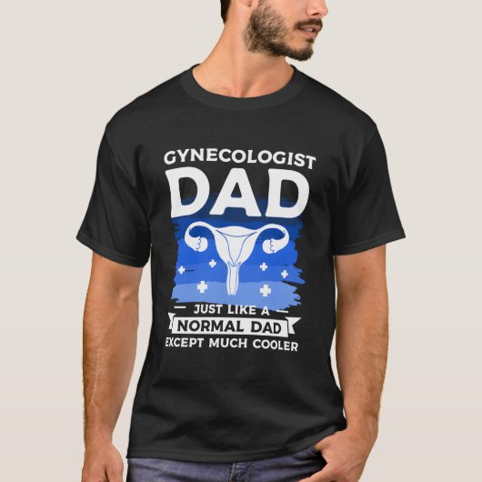 婦人科医パパ ムコシクテ普通のパパじゃん Tシャツ (正面)