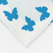 嫁の毛布に青い蝶 フリースブランケット (角)