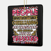 嫌いな人を信用しないチアリーティング セラミックオーナメント (左)