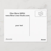 嫌な昆虫[トンボ]とグレーの子猫 ポストカード (裏面)