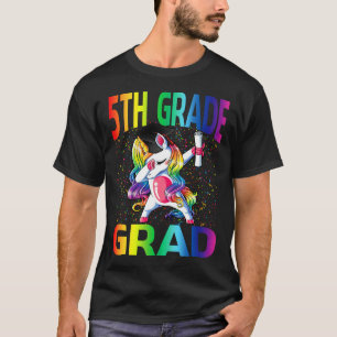 子どもおもしろい卒業五年生ユニコーン Tシャツ