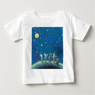 子どもたちが夜空を見る ベビーTシャツ