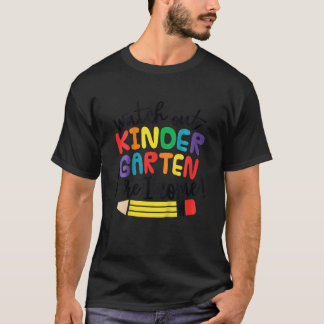 子どもたちはここで幼稚園を来見る私の女の子 Tシャツ