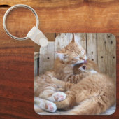 子どもっぽい猫 キーホルダー (正面)