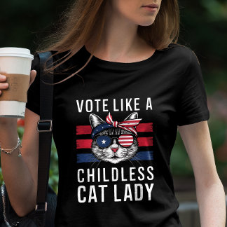 子どものいないキャットレディ猫好き社長のような投票 Tシャツ