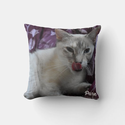 子どものための子猫のスロー枕 クッション (正面)