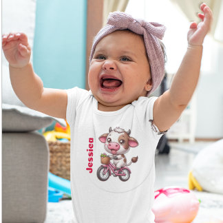 子どもの名前がついたかわいい牛の乗り自転車 トドラーTシャツ