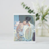 子どもを抱いて座っている女性メアリー・カッサット ポストカード (スタンド正面)