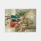 子どもクリスマスツリー凍ってい教会の池の雪 フリースブランケット (正面(横))