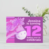 子どもポニーが12歳の誕生日の紫のピンクの招待状 招待状 (スタンド正面)