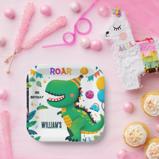 子よくはしゃぐ供かわいい男の子T 3レックス3日 ペーパープレート (パーティー)