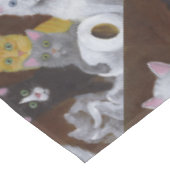 子よくはしゃぐ猫 テーブルクロス (アングル)