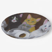 子よくはしゃぐ猫 ペーパープレート (アングル)