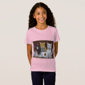 子よくはしゃぐ猫 Tシャツ (正面フル)