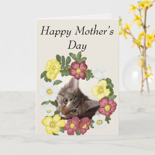 子ネコおよび花の花輪の母の日 カード (黄色い花)