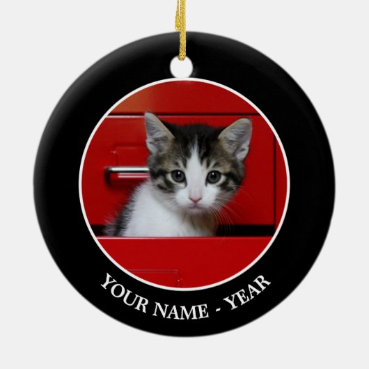 子ネコのかいま見ること セラミックオーナメント (裏面)