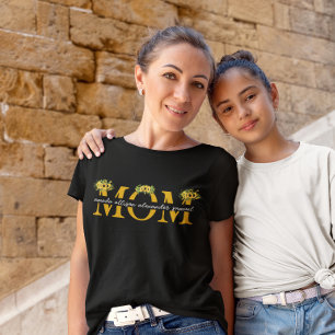 子パーソナライズされた供の名前のMOM Tシャツ