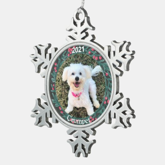 子パーソナライズされた犬の初めてのクリスマス写真 スノーフレークピューターオーナメント (右)
