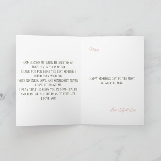 子供たちが立ち上がり、彼女を祝福された母と呼ぶ 母の日のカード。あなたの人生で特別な人、妻、新しいマ カード (内部)