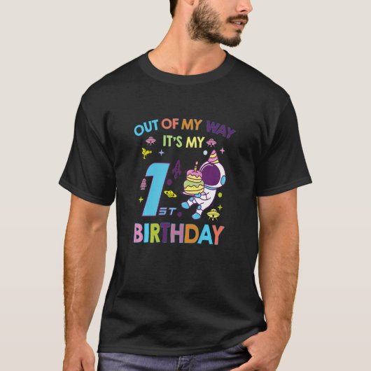 子供たち私の道の外のスペース私の最初の誕生日である Tシャツ (正面)