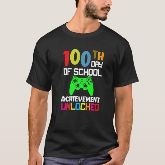 子供と幼稚園の先生のための100日目の登校 Tシャツ (正面)