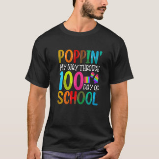 子供と幼稚園の先生のための100日目の登校 Tシャツ