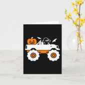 子供のゴーストパンプキンがモンスタートラックに乗る 怠け者のハロウィン カード (黄色い花)