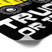 子供のトラックをダンプまたはハロウィーンのコスチューム幼児を扱う ポスター (角)